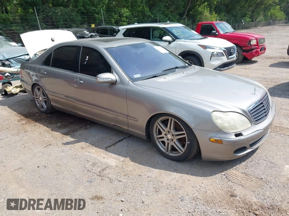 2004 Mercedes-Benz S 430 with VIN WDBNG83J74A411477, listed as a IAAI auction lot 42590423 with 151,794 mi miles and . Bid and sale history available at DreamBid. Image 1.