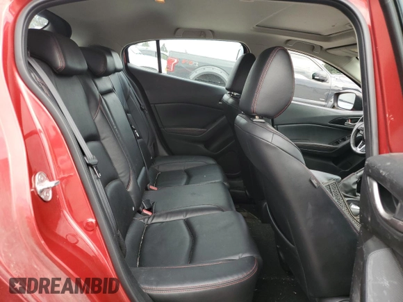 2015 Mazda 3 i Grand Touring z VIN JM1BM1M73F1221122, wystawiony jako Copart lot #50174635 z przebiegiem 95 234 mil mil oraz Nie do naprawy • Non repairable. Historia ofert i sprzedaży dostępna na DreamBid. Obrazek 10.