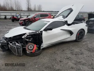 2021 Chevrolet Corvette 1LT with VIN 1G1YA2D48M5104990, listed as a Copart auction lot 84290384 with 39,345 mi miles and Salvage Title. Bid and sale history available at carsss.com. Image 1.