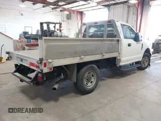 2017 Ford F-250 XL with VIN 1FDBF2A66HEC86629, listed as a IAAI auction lot 42036870 with 73,123 mi miles and . Bid and sale history available at DreamBid. Image 4.