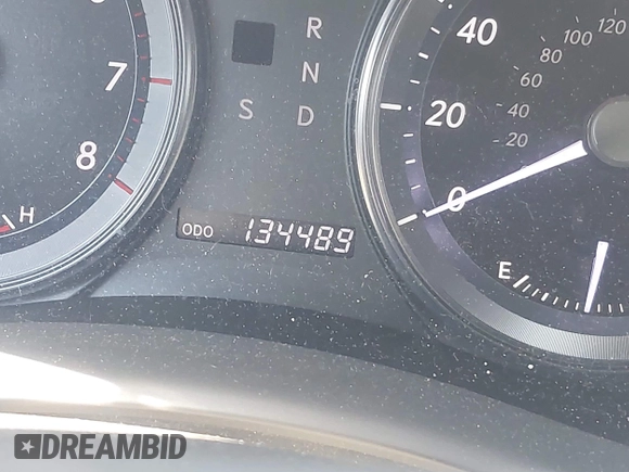 2010 Lexus ES 330 with VIN JTHBK1EG6A2409140, listed as a IAAI auction lot 42234675 with 134,489 mi miles and . Bid and sale history available at carsss.com. Image 7.