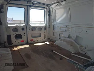 2014 Ford Econoline Cargo Commercial z VIN 1FTNE2EL2EDA81251, wystawiony jako IAAI lot #42326135 z przebiegiem 158 932 mil mil oraz . Historia ofert i sprzedaży dostępna na DreamBid. Obrazek 8.