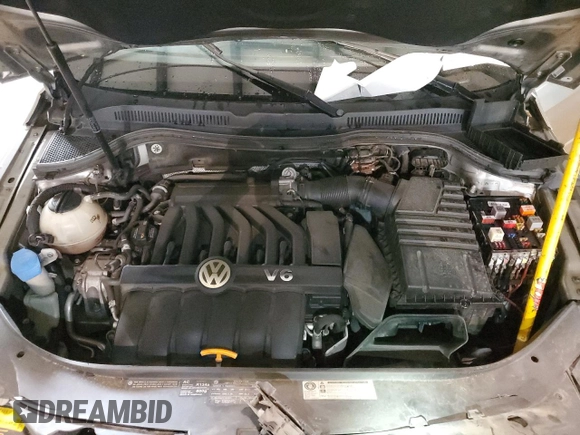 2011 Volkswagen CC Executive 4Motion with VIN WVWGU7AN7BE702120, listed as a Copart auction lot 78808094 with 123,030 mi miles and Salvage Title. Bid and sale history available at carsss.com. Image 12.