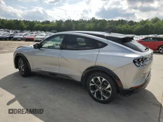 2021 Ford Mustang Mach-E Premium с VIN 3FMTK3R7XMMA53392, выставлен на аукционе Copart как лот 55447215 с пробегом 45 094 миль миль и Списание • Salvage title. История ставок и продаж доступна на DreamBid. Изображение 2.