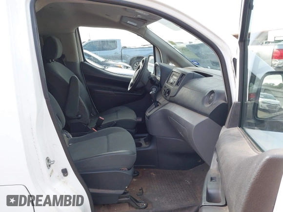 2015 Nissan NV200 SV with VIN 3N6CM0KN5FK708396, listed as a IAAI auction lot 42159968 with 91,168 mi miles and . Bid and sale history available at carsss.com. Image 5.