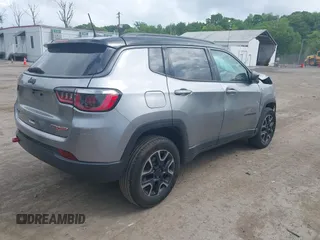 2019 Jeep Compass Trailhawk с VIN 3C4NJDDB9KT739654, выставлен на аукционе IAAI как лот 42195345 с пробегом 116 601 миль миль и . История ставок и продаж доступна на DreamBid. Изображение 4.