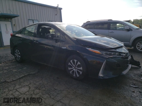 2020 Toyota Prius LE z VIN JTDKARFP6L3139986, wystawiony jako Copart lot #60353805 z przebiegiem 102 316 mil mil oraz Szkoda całkowita • Salvage title. Historia ofert i sprzedaży dostępna na DreamBid. Obrazek 4.