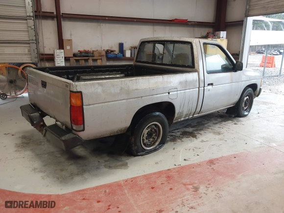 1993 Nissan Trucks 2WD with VIN 1N6SD11S7PC323101, listed as a IAAI auction lot 41515027 with 178,818 mi miles. Bid and sale history available at carsss.com. Image 4.