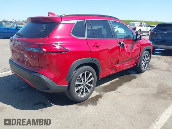 2022 Toyota Corolla Cross XLE с VIN 7MUDAAAG9NV019320, выставлен на аукционе IAAI как лот 42000933 с пробегом 13 021 миль миль и . История ставок и продаж доступна на DreamBid. Изображение 4.