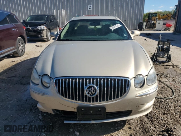 2008 Buick LaCrosse CX z VIN 2G4WC582681319421, wystawiony jako Copart lot #58043175 z przebiegiem 126 084 mil mil oraz Szkoda całkowita • Salvage title. Historia ofert i sprzedaży dostępna na DreamBid. Obrazek 5.