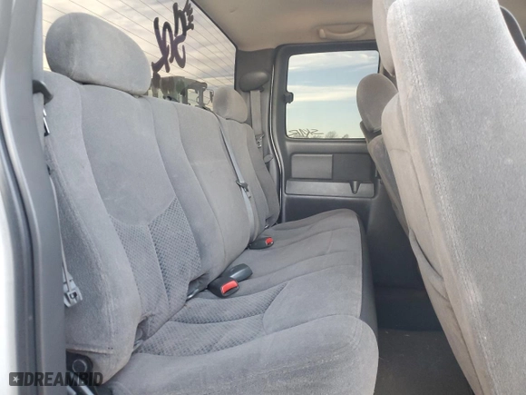 2006 Chevrolet Silverado 1500 LT2 with VIN 1GCEK19B36Z233272, listed as a Copart auction lot 82434244 with 182,974 mi miles and Salvage Title. Bid and sale history available at carsss.com. Image 10.