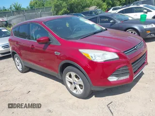2013 Ford Escape SE z VIN 1FMCU9GX4DUB45402, wystawiony jako IAAI lot #42550068 z przebiegiem 238 520 mil mil oraz . Historia ofert i sprzedaży dostępna na DreamBid. Obrazek 1.