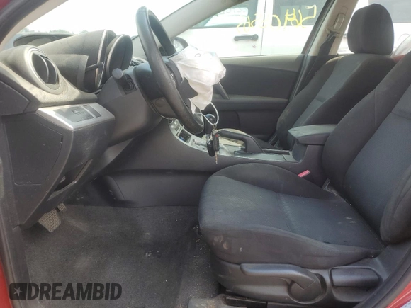 2011 Mazda 3 i Touring z VIN JM1BL1VF8B1473337, wystawiony jako Copart lot #56405565 z przebiegiem Nie podano mil oraz Szkoda całkowita • Salvage title. Historia ofert i sprzedaży dostępna na DreamBid. Obrazek 7.