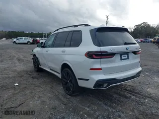 2025 BMW X7 xDrive40i with VIN 5UX23EM03S9X59164, listed as a IAAI auction lot 41263426 with 4,949 mi miles. Bid and sale history available at carsss.com. Image 3.