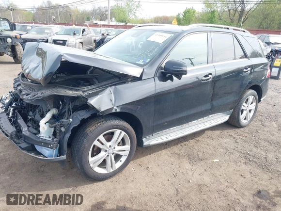 2015 Mercedes-Benz M 350 with VIN 4JGDA5HB0FA506525, listed as a IAAI auction lot 42109116 with 152,737 mi miles and . Bid and sale history available at DreamBid. Image 18.