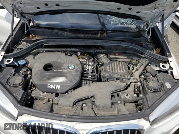 2018 BMW X1 xDrive28i z VIN WBXHT3C39J5F91943, wystawiony jako Copart lot #63497885 z przebiegiem 88 002 mil mil oraz Czysty tytuł • Clean title. Historia ofert i sprzedaży dostępna na DreamBid. Obrazek 12.