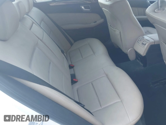 2013 Mercedes-Benz E-Class E 350 Luxury with VIN WDDHF8JB3DA767833, listed as a IAAI auction lot 40347863 with 90,981 mi miles. Bid and sale history available at carsss.com. Image 8.