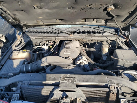 2001 Chevrolet Tahoe LT with VIN 1GNEK13T11J170253, listed as a Copart auction lot 49289965 with 357,780 mi miles and Clean Title. Bid and sale history available at carsss.com. Image 11.