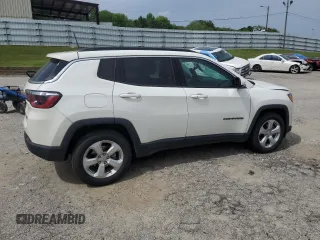 2020 Jeep Compass Latitude with VIN 3C4NJCBB3LT235180, listed as a Copart auction lot 57204295 with 74,821 mi miles and Salvage title. Bid and sale history available at DreamBid. Image 3.