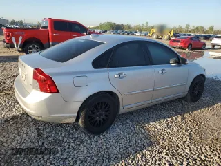2010 Volvo S40 with VIN YV1382MS7A2510357, listed as a Copart auction lot 50303895 with 157,008 mi miles and Salvage Title. Bid and sale history available at carsss.com. Image 3.