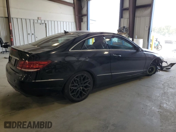 2015 Mercedes-Benz E 400 with VIN WDDKJ6FB8FF307087, listed as a Copart auction lot 59617864 with 147,166 mi miles and Salvage title. Bid and sale history available at DreamBid. Image 3.