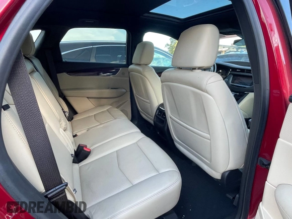 2019 Cadillac XT5 Premium Luxury AWD z VIN 1GYKNFRS2KZ251595, wystawiony jako Copart lot #56428045 z przebiegiem 23 925 mil mil oraz Szkoda całkowita • Salvage title. Historia ofert i sprzedaży dostępna na DreamBid. Obrazek 6.