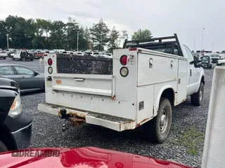 2013 Ford F-250 XL with VIN 1FDBF2B60DEA26915, listed as a IAAI auction lot 42674430 with 111,183 mi miles and . Bid and sale history available at DreamBid. Image 8.