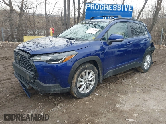 2023 Toyota Corolla Cross LE с VIN 7MUBAABG7PV064085, выставлен на аукционе IAAI как лот 41539311 с пробегом 36 183 миль миль и . История ставок и продаж доступна на DreamBid. Изображение 17.