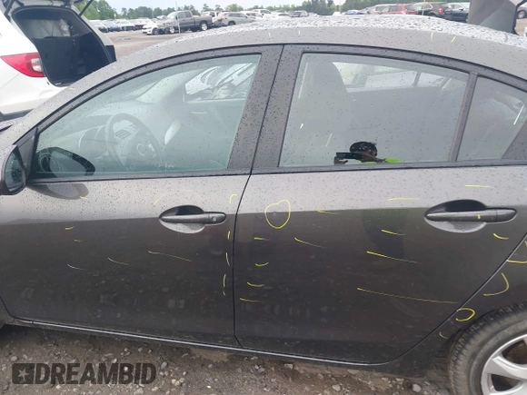 2010 Mazda 3 i Sport z VIN JM1BL1SFXA1254110, wystawiony jako IAAI lot #42226657 z przebiegiem 154 187 mil mil oraz . Historia ofert i sprzedaży dostępna na DreamBid. Obrazek 14.