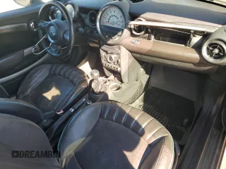 2013 MINI Convertible with VIN WMWZN3C51DT266291, listed as a Copart auction lot 46615095 with 134,832 mi miles and Clean Title. Bid and sale history available at DreamBid. Image 8.