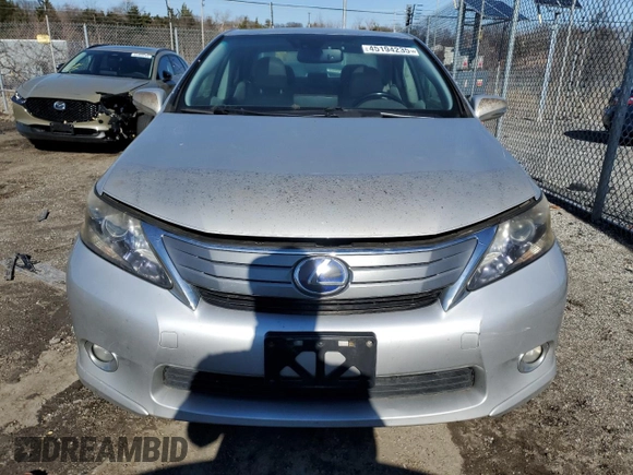 2010 Lexus HS 250h with VIN JTHBB1BA2A2005882, listed as a Copart auction lot 45194235 with 201,356 mi miles and Clean Title. Bid and sale history available at DreamBid. Image 5.
