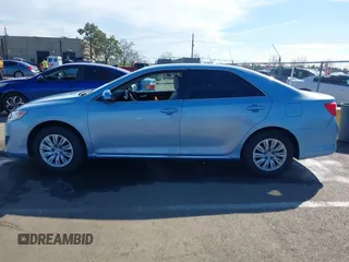 2012 Toyota Camry L z VIN 4T1BF1FK9CU575423, wystawiony jako IAAI lot #41665579 z przebiegiem 161 775 mil mil oraz . Historia ofert i sprzedaży dostępna na DreamBid. Obrazek 14.