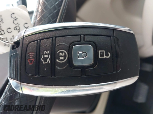 2018 Lincoln MKZ Reserve with VIN 3LN6L5E9XJR618235, listed as a IAAI auction lot 42083501 with 66,636 mi miles and . Bid and sale history available at DreamBid. Image 11.