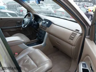 2004 Honda Pilot EX with VIN 2HKYF18694H538107, listed as a IAAI auction lot 41547655 with 254,755 mi miles. Bid and sale history available at carsss.com. Image 5.