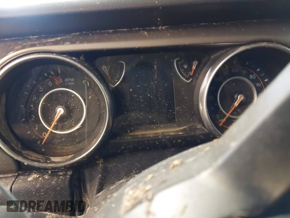 2018 Jeep Wrangler Unlimited Sport S с VIN 1C4HJXDG2JW179396, выставлен на аукционе IAAI как лот 41629534 с пробегом Не указан миль и . История ставок и продаж доступна на DreamBid. Изображение 7.