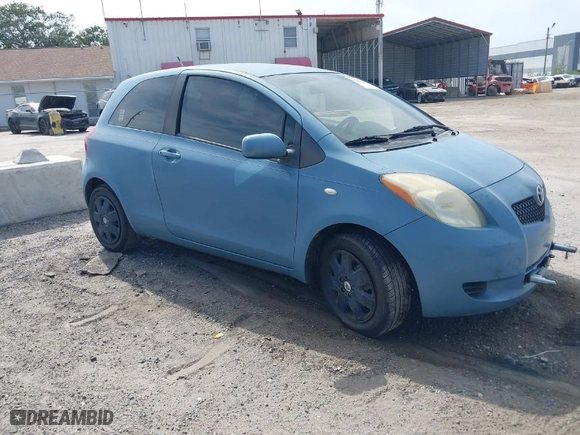 2007 Toyota Yaris with VIN JTDJT923675101502, listed as a IAAI auction lot 42094488 with 127,971 mi miles. Bid and sale history available at carsss.com. Image 1.