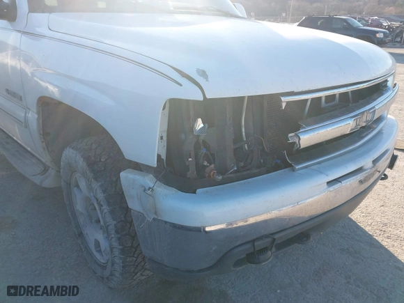 2001 Chevrolet Tahoe LS with VIN 1GNEK13T01R175168, listed as a IAAI auction lot 41419827 with 255,002 mi miles. Bid and sale history available at carsss.com. Image 6.