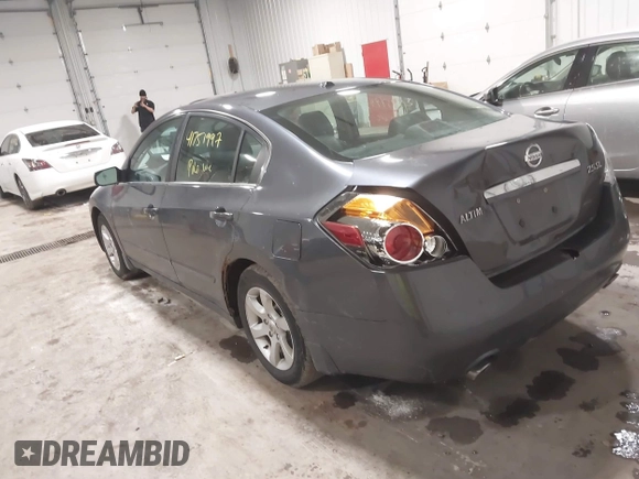 2008 Nissan Altima 2.5 SL with VIN 1N4AL21E78N557350, listed as a IAAI auction lot 41751997 with 215,078 mi miles. Bid and sale history available at carsss.com. Image 3.