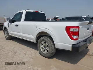 2022 Ford F-150 XL z VIN 1FTMF1CP0NKE04426, wystawiony jako IAAI lot #42320395 z przebiegiem 61 887 mil mil oraz . Historia ofert i sprzedaży dostępna na DreamBid. Obrazek 3.
