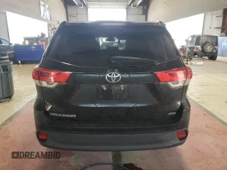 2018 Toyota Highlander LE with VIN 5TDBZRFH6JS898442, listed as a Copart auction lot 60132845 with 166,530 mi miles and Salvage title. Bid and sale history available at DreamBid. Image 6.