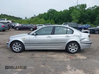 2004 BMW 3 Series 325i z VIN WBAEV33484KR31277, wystawiony jako IAAI lot #42147361 z przebiegiem 223 145 mil mil oraz . Historia ofert i sprzedaży dostępna na DreamBid. Obrazek 14.