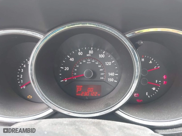 2011 Kia Sorento LX with VIN 5XYKT3A1XBG186877, listed as a IAAI auction lot 41819079 with 230,122 mi miles. Bid and sale history available at carsss.com. Image 7.