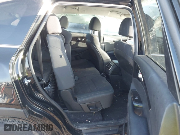 2018 Kia Sorento LX with VIN 5XYPG4A31JG415818, listed as a IAAI auction lot 41794227 with 94,439 mi miles. Bid and sale history available at carsss.com. Image 8.