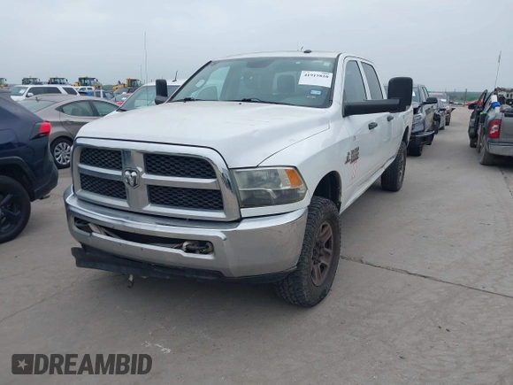 2014 Ram 2500 Tradesman with VIN 3C6UR5HL1EG296109, listed as a IAAI auction lot 41915810 with 208,264 mi miles. Bid and sale history available at carsss.com. Image 2.