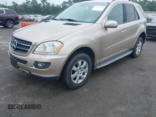 2007 Mercedes-Benz M 320 CDI z VIN 4JGBB22E57A247165, wystawiony jako IAAI lot #42526731 z przebiegiem 237 738 mil mil oraz . Historia ofert i sprzedaży dostępna na DreamBid. Obrazek 2.