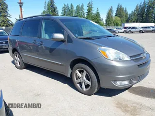 2005 Toyota Sienna XLE z VIN 5TDBA22C25S036933, wystawiony jako IAAI lot #42361218 z przebiegiem 128 054 mil mil oraz . Historia ofert i sprzedaży dostępna na DreamBid. Obrazek 1.