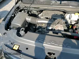 2019 Ram 1500 Laramie z VIN 1C6SRFDT3KN577222, wystawiony jako Copart lot #70502125 z przebiegiem 120 417 mil mil oraz Nie do naprawy • Non repairable. Historia ofert i sprzedaży dostępna na DreamBid. Obrazek 15.