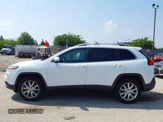 2016 Jeep Cherokee Limited with VIN 1C4PJMDB2GW253553, listed as a IAAI auction lot 42802413 with 107,673 mi miles and . Bid and sale history available at DreamBid. Image 14.