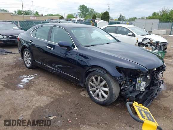 2009 Lexus LS 460 с VIN JTHCL46F995003808, выставлен на аукционе IAAI как лот 42236646 с пробегом 132 083 миль миль и . История ставок и продаж доступна на DreamBid. Изображение 1.