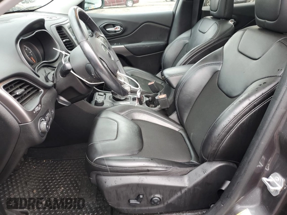 2019 Jeep Cherokee Altitude with VIN 1C4PJMLX1KD471582, listed as a Copart auction lot 55729055 with 76,941 mi miles and Salvage title. Bid and sale history available at DreamBid. Image 7.